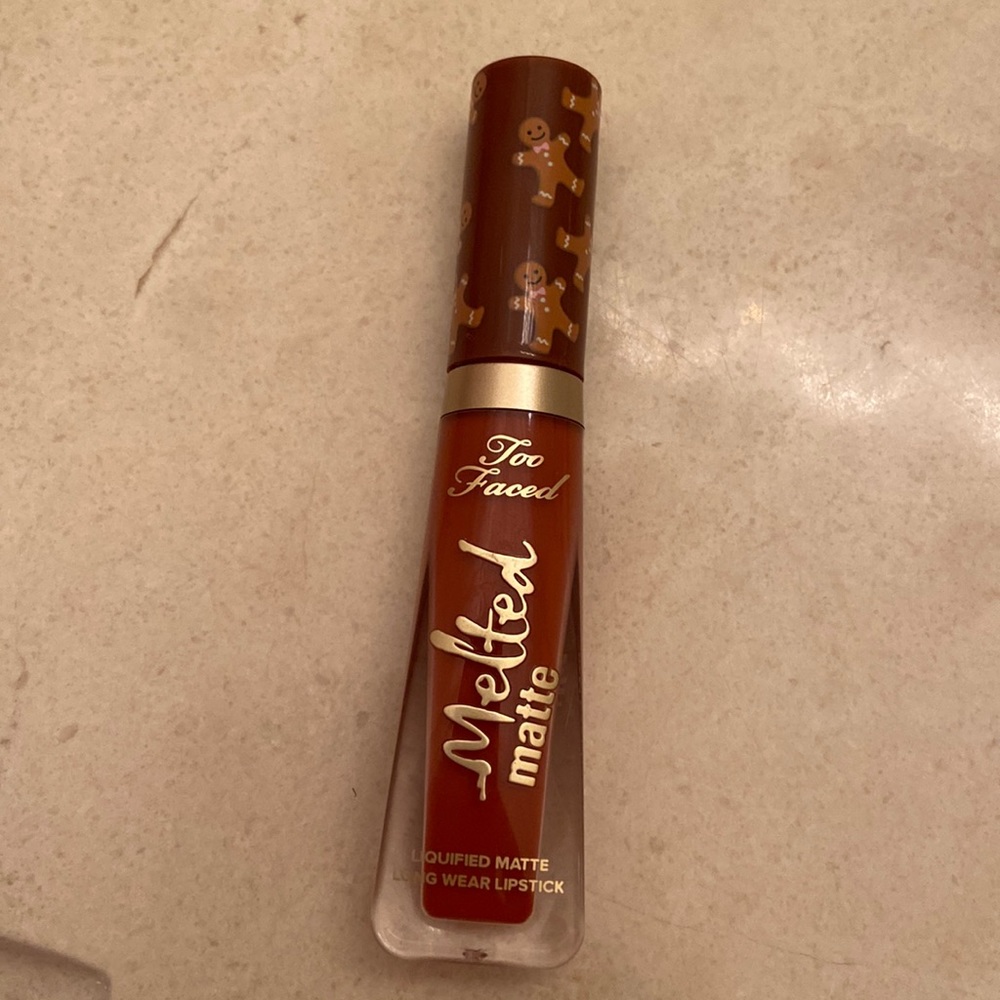 Two faced- Melted Matte lip gloss